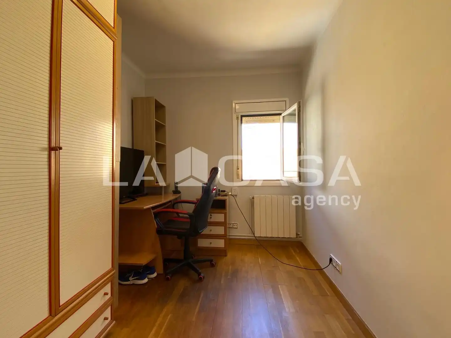 Ático en venta en Santa Coloma de Gramenet con Calefacción y Terraza