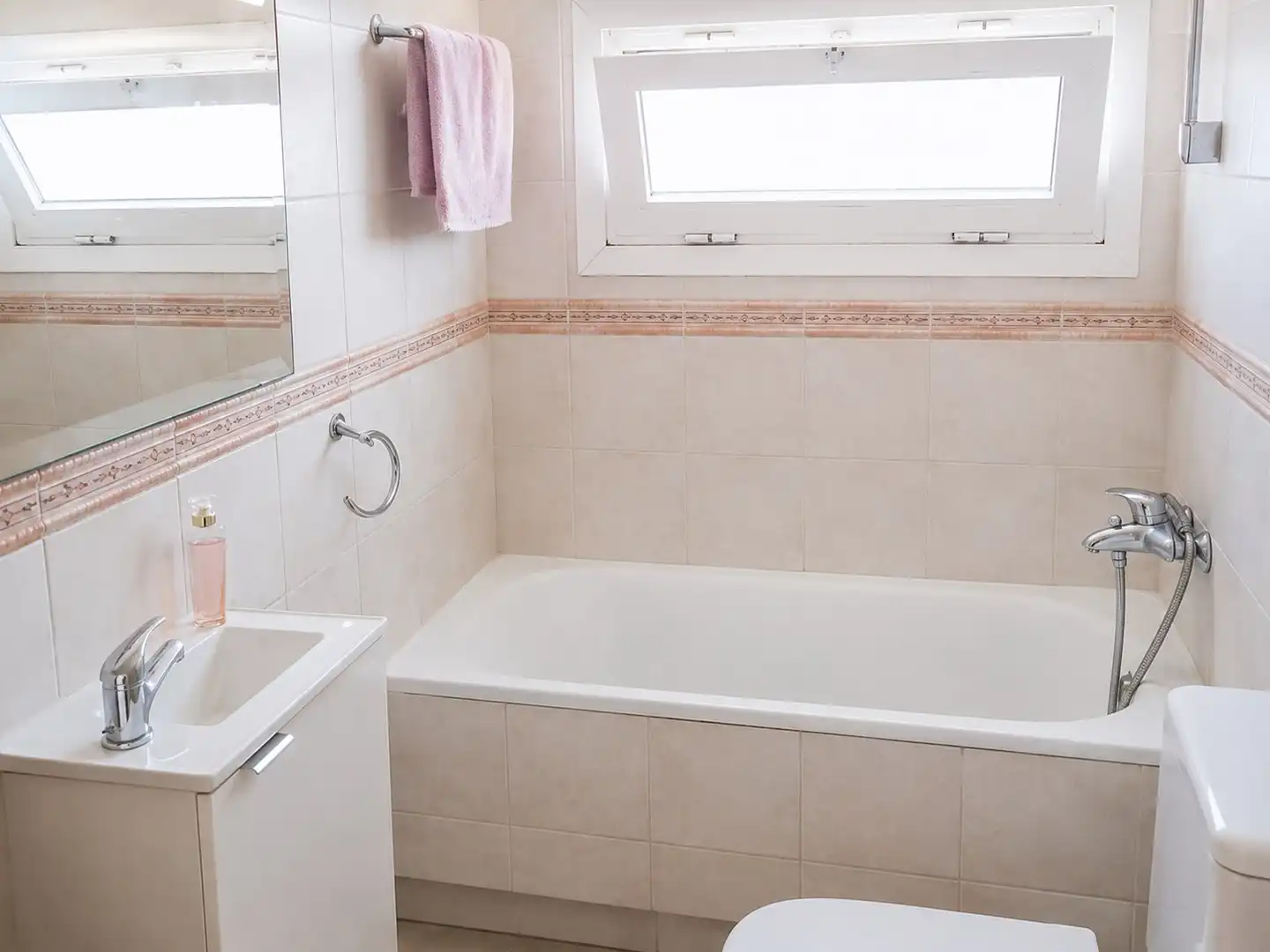 Bathroom of Flat for sale in Castell d'Aro, Platja d'Aro i s'Agaró  with Terrace