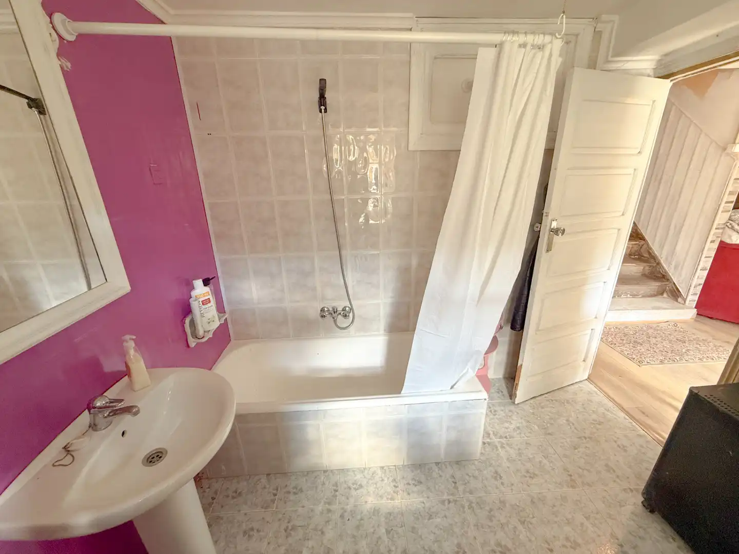 Baño de Casa o chalet en venta en Mieres (Asturias) con Jardín privado y Balcón