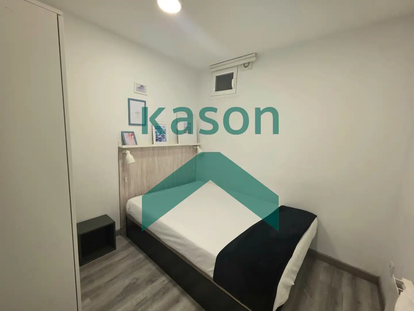 Bedroom of Flat for sale in Madrid  with Air Conditioner, Heating and Furnished
