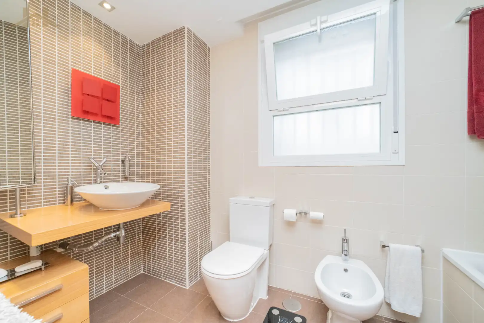 Bathroom of Flat for sale in Arroyomolinos (Madrid)  with Air Conditioner, Heating and Private garden
