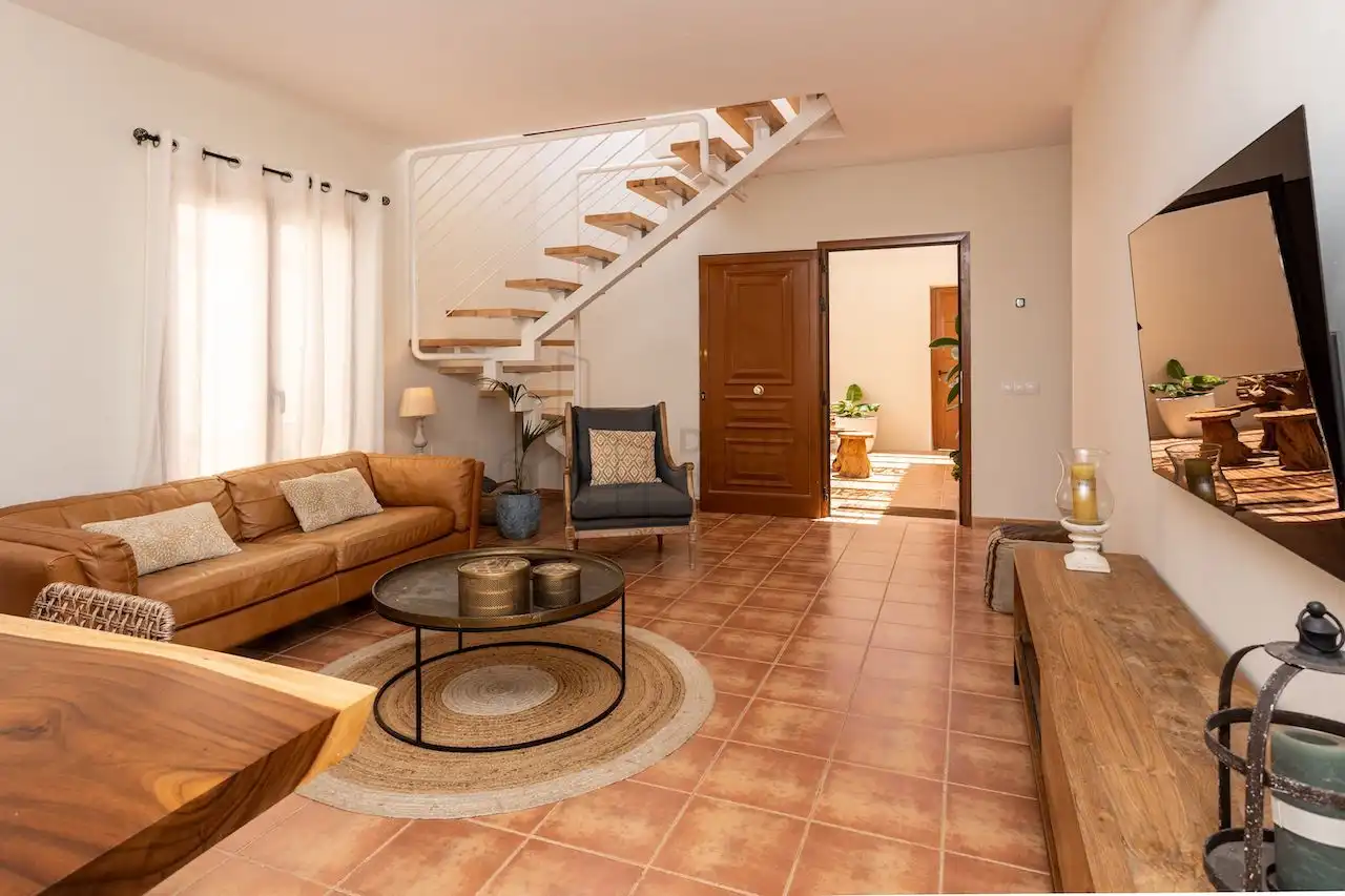 Sala de estar de Casa o chalet en venta en La Oliva con Jardín privado, Terraza y Amueblado
