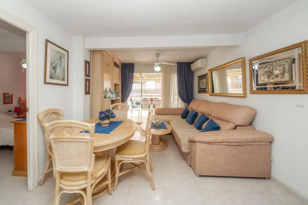 Sala de estar de Piso en venta en Benidorm con Aire acondicionado, Calefacción y Terraza