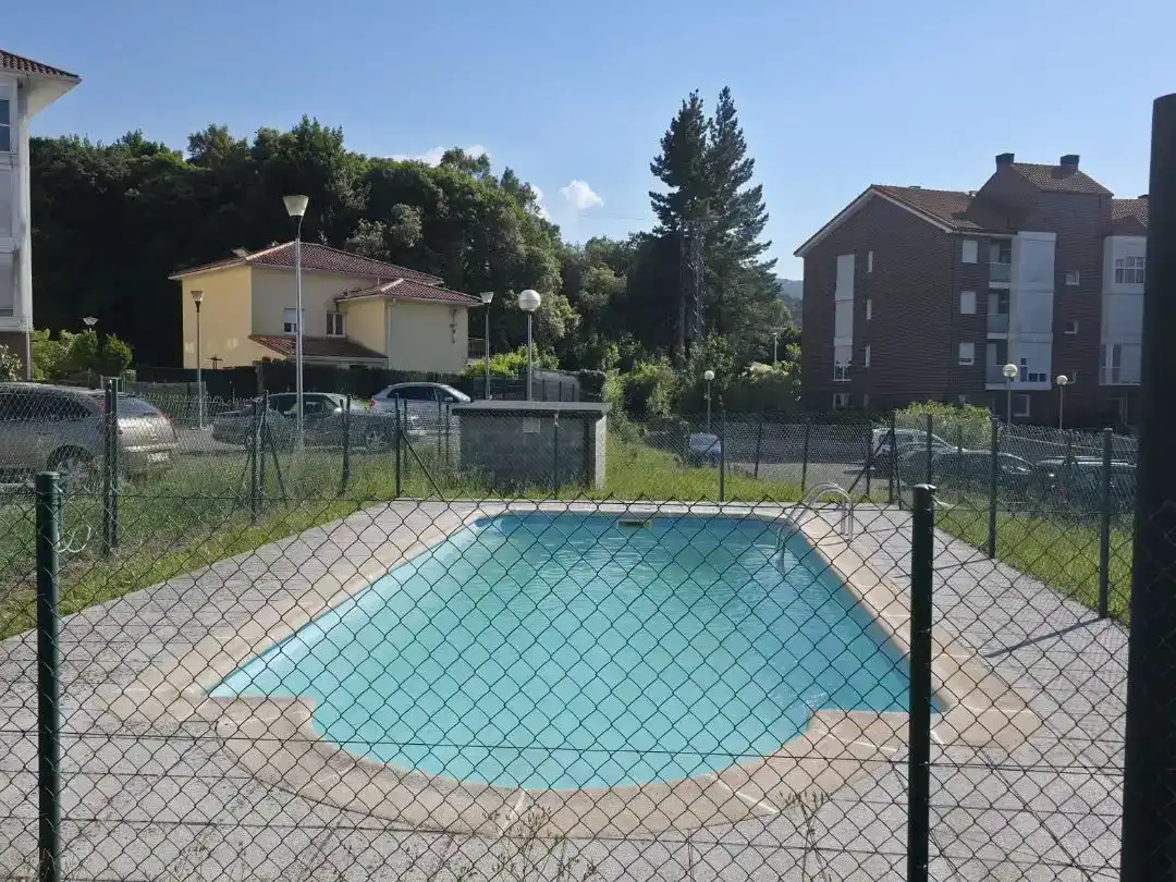 Schwimmbecken von Wohnung zum Verkauf in Voto mit Schwimmbad und Balkon