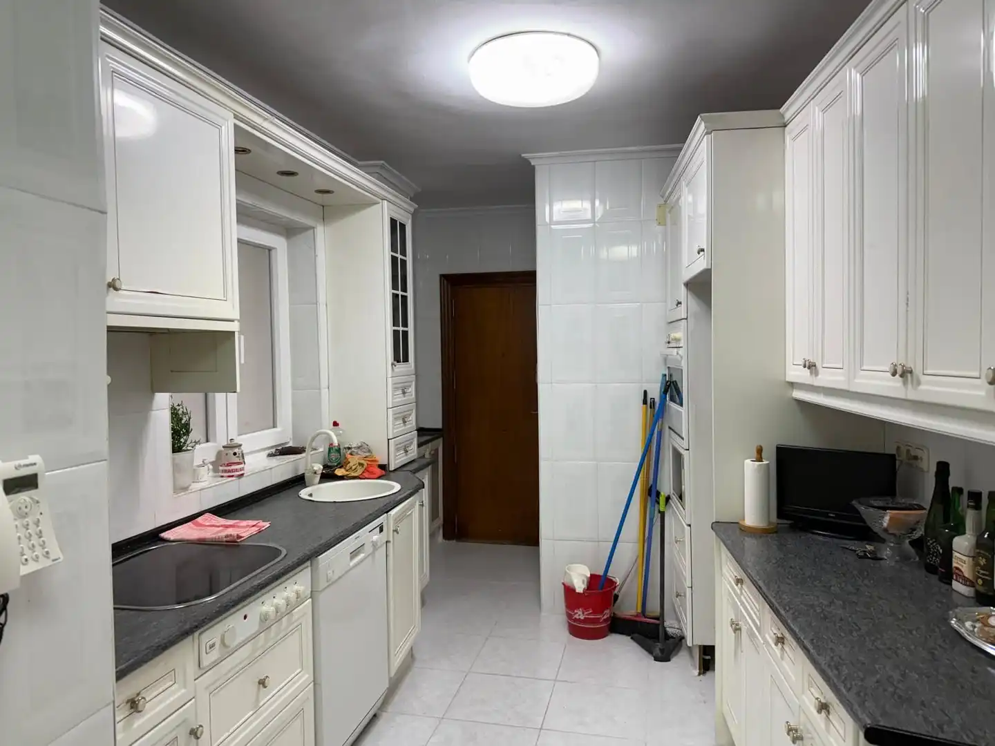 Kitchen of Flat for sale in Valladolid  with Heating, Terrace and Storage room