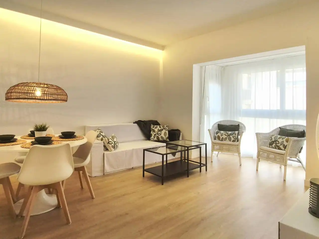 Living room of Flat for sale in Terrassa  with Air Conditioner, Heating and Parquet flooring