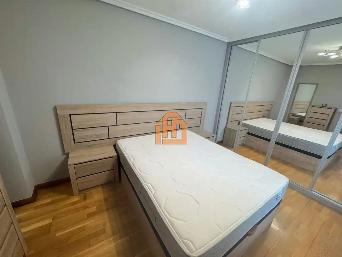 Apartament en venda a Calle Doña Urraca, Trobajo del Camino
