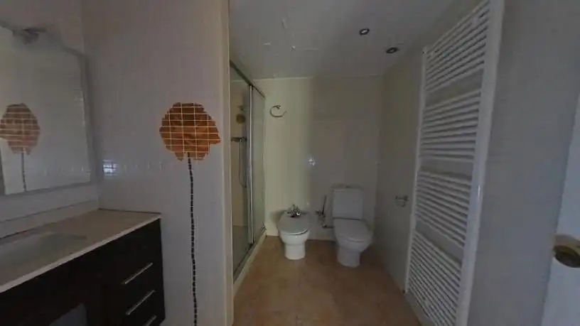 Badezimmer von Büro zum Verkauf in Móra la Nova