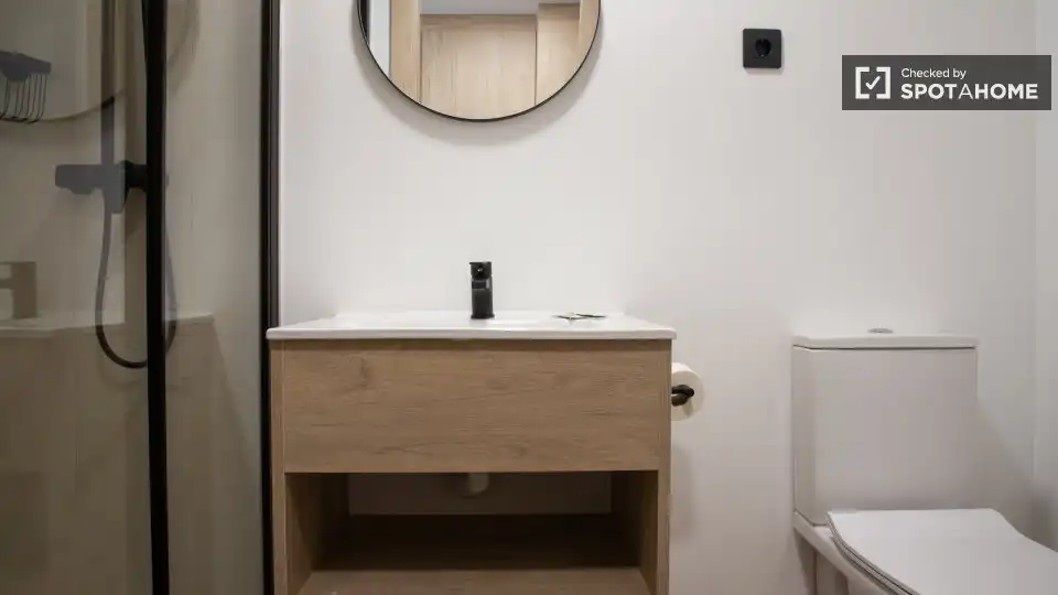 Habitació a Madrid, Madrid