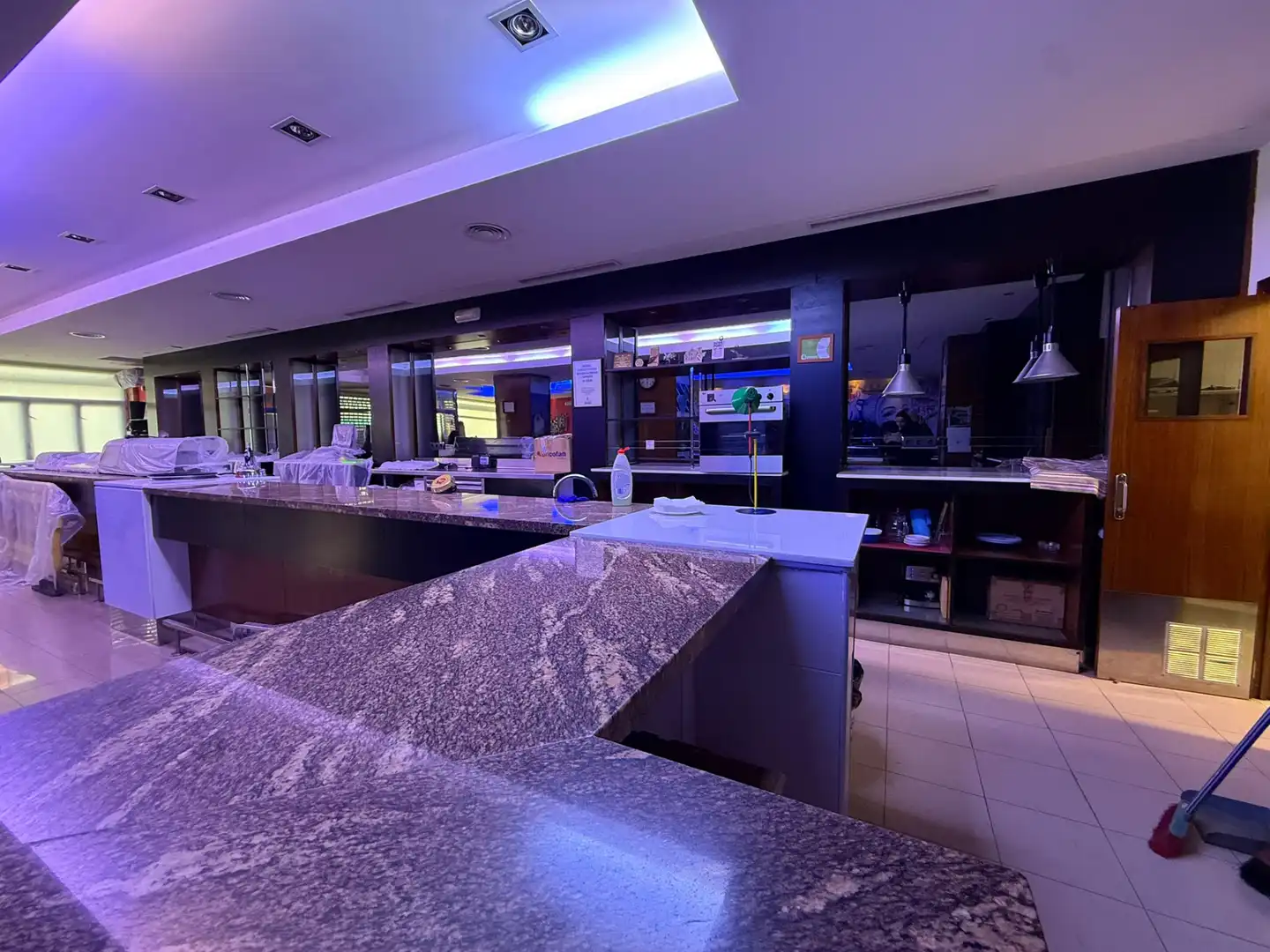 Commercial properties for sale in Socuéllamos  with Air Conditioner, Heating and Furnished