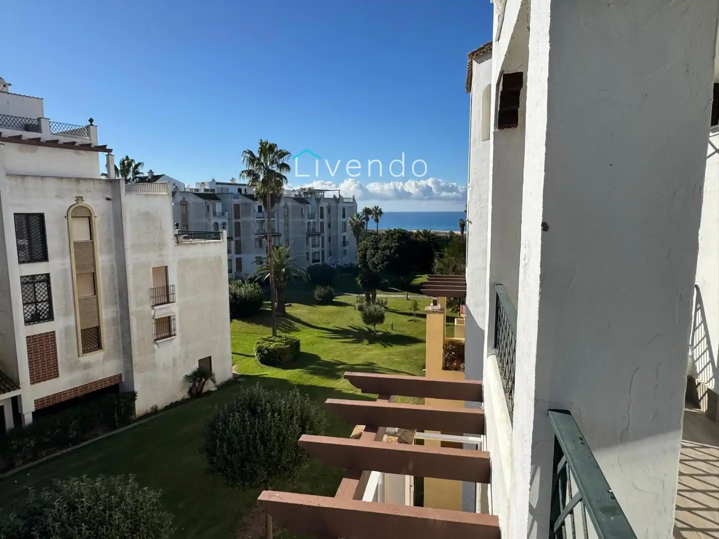Vista exterior de Piso en venta en Zahara de los Atunes con Trastero, Piscina y Piscina comunitaria
