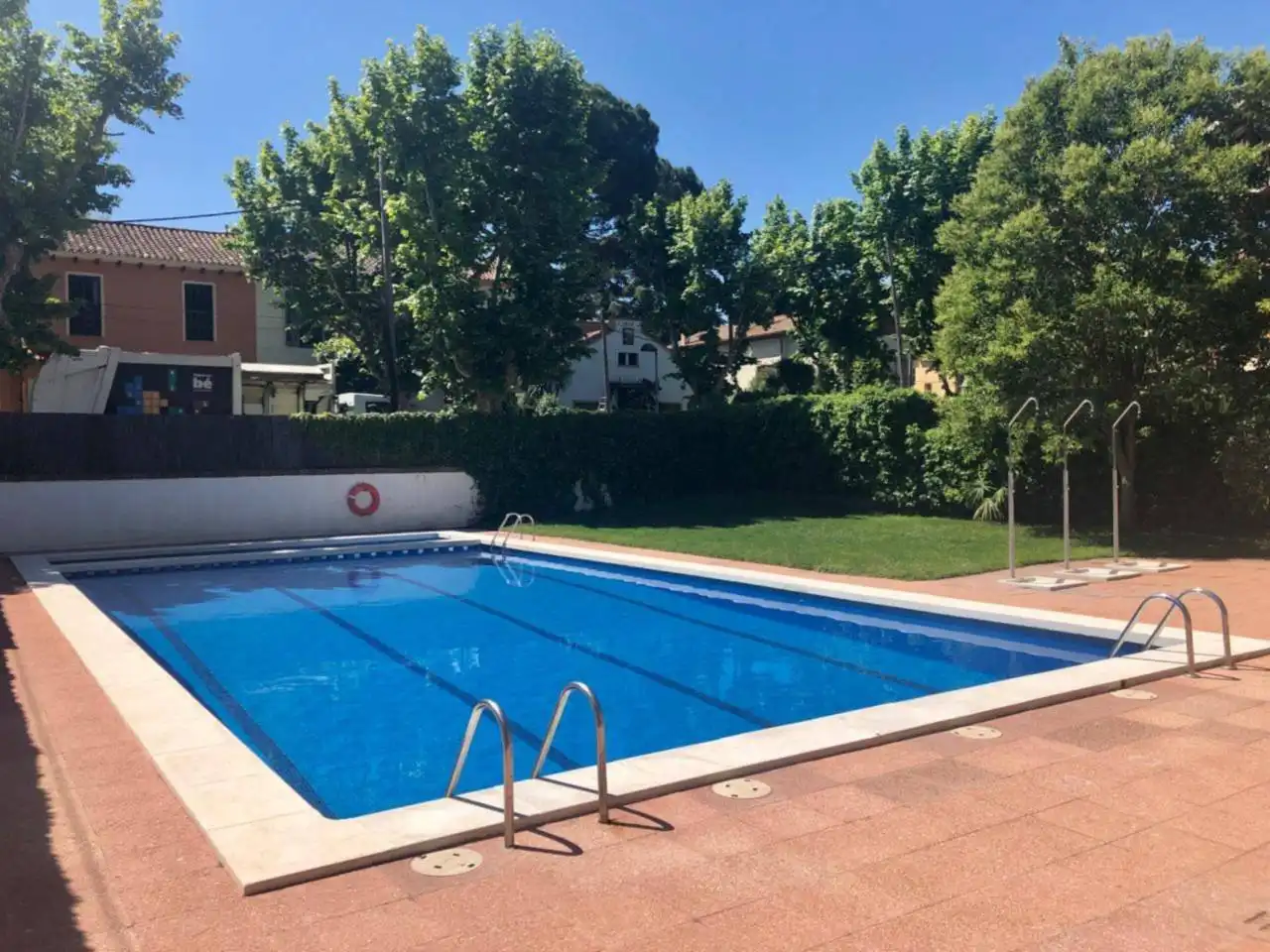 Piscina de Piso de alquiler en Sant Cugat del Vallès con Aire acondicionado, Calefacción y Jardín privado