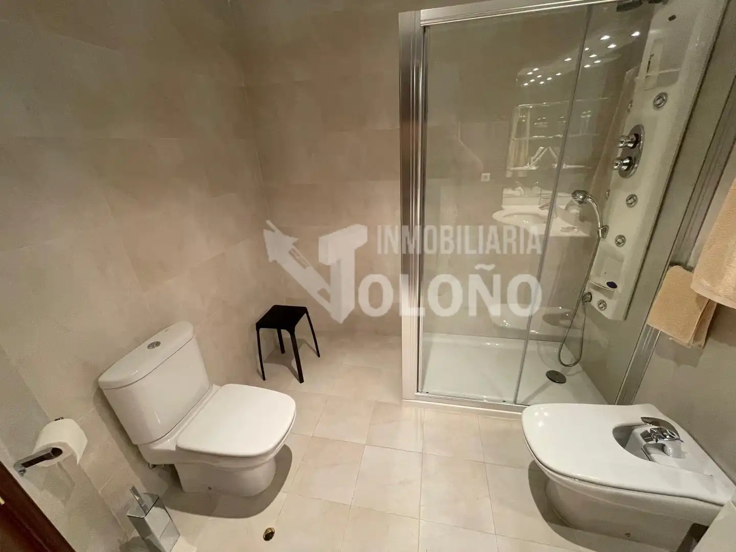 Bathroom of Flat for sale in Haro  with Heating, Parquet flooring and Storage room
