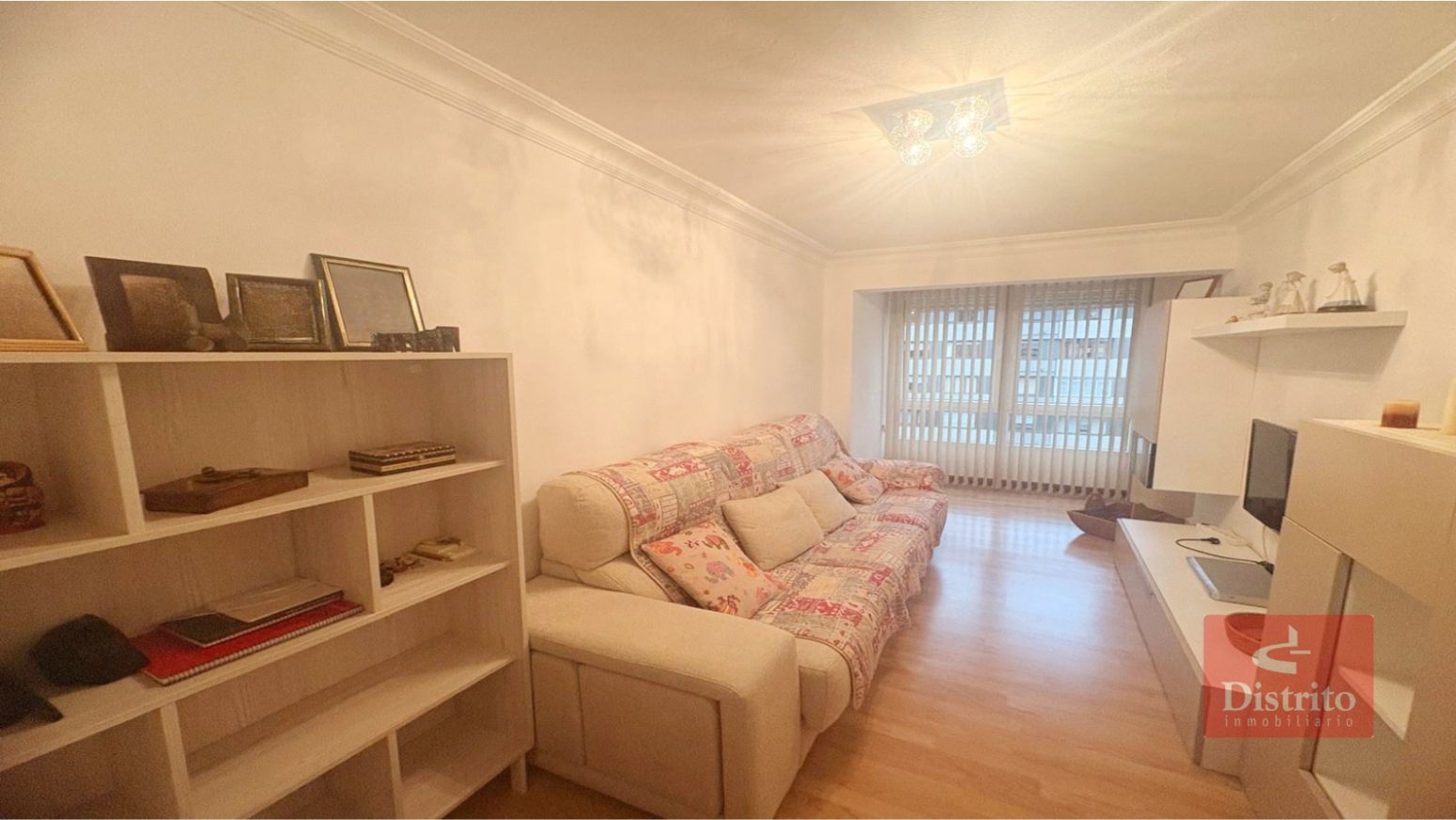 Sala d'estar de Pis en venda en Santander amb Calefacció