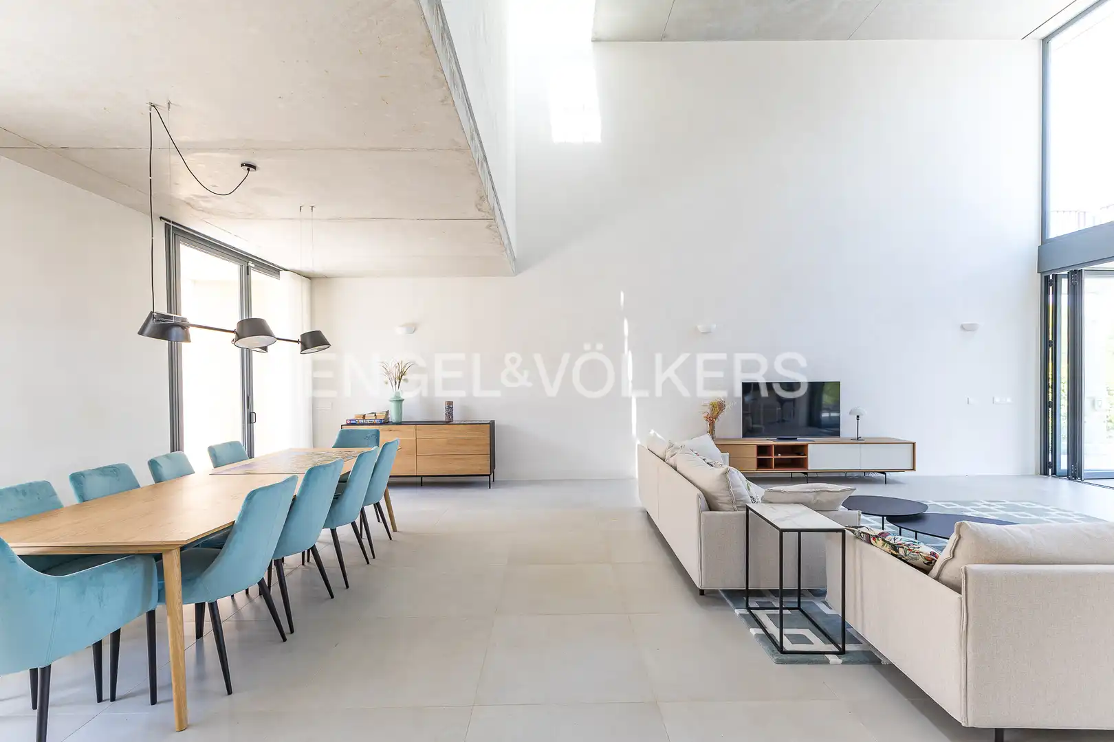 Sala d'estar de Casa o xalet en venda en Tarragona amb Aire condicionat, Calefacció i Jardí privat