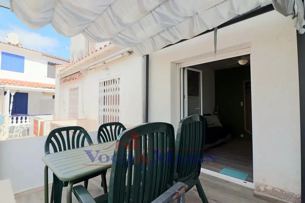 Casa a schiera con terrazza in vendita a Carrer Sant Maurici, imagen 4