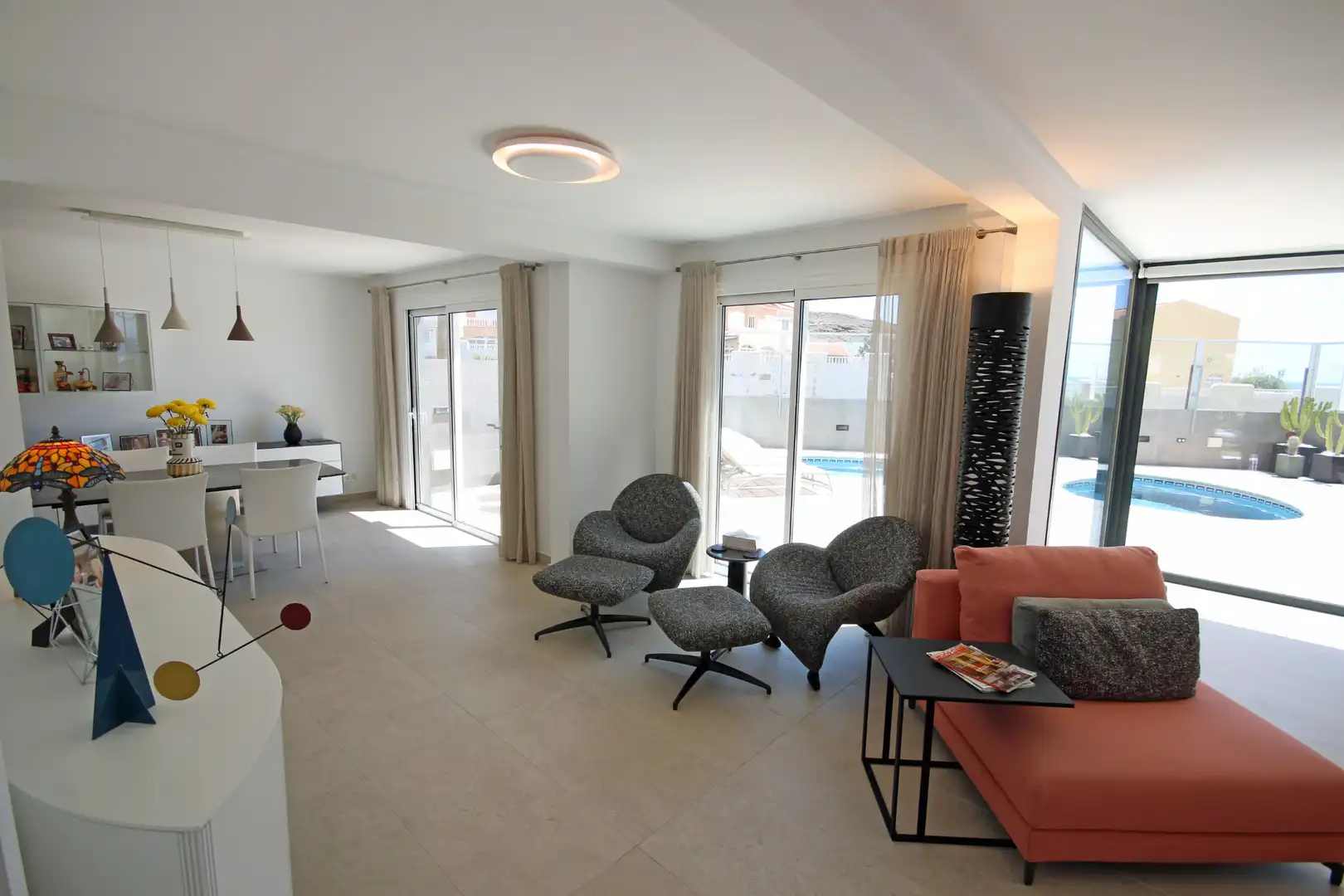 Living room of Detached homes for sale in Granadilla de Abona  with Air Conditioner, Private garden and Swimming Pool
