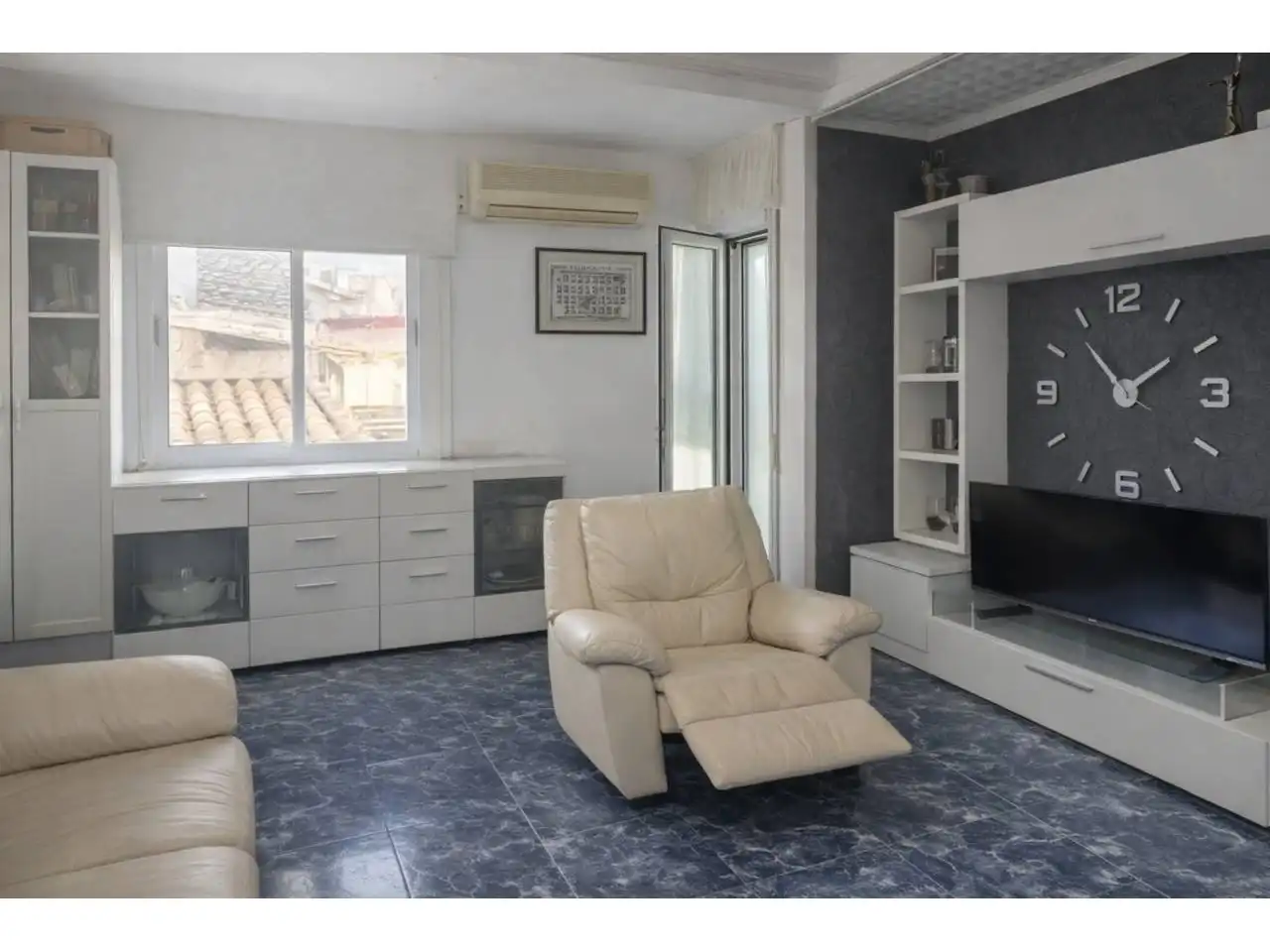 Sala de estar de Piso en venta en Simat de la Valldigna con Aire acondicionado, Trastero y Amueblado
