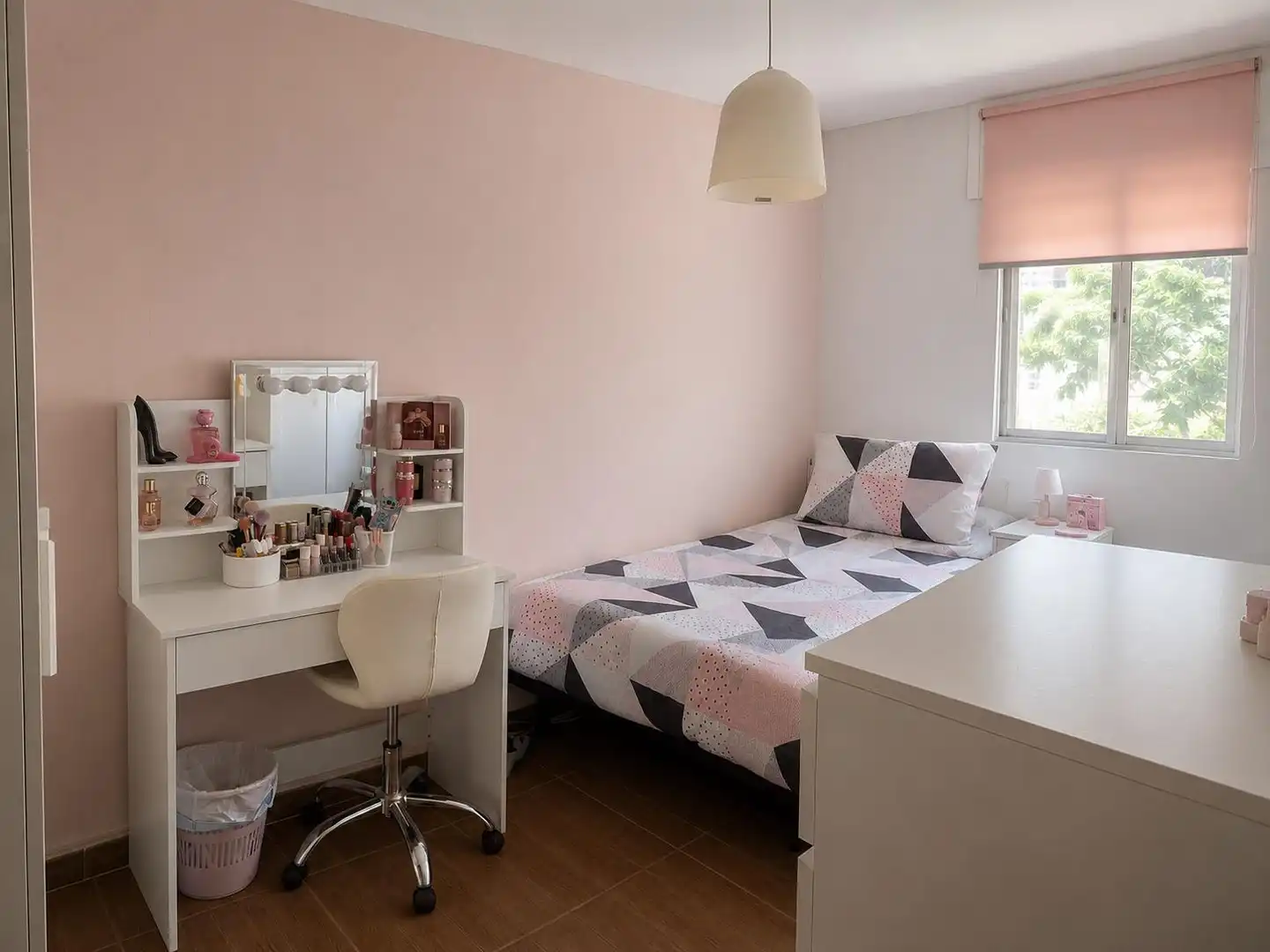 Habitación de Piso en venta en La Línea de la Concepción con Trastero