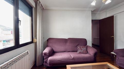 Foto 4 de Piso en venta en Ongarai Kalea, Ermua, Bizkaia