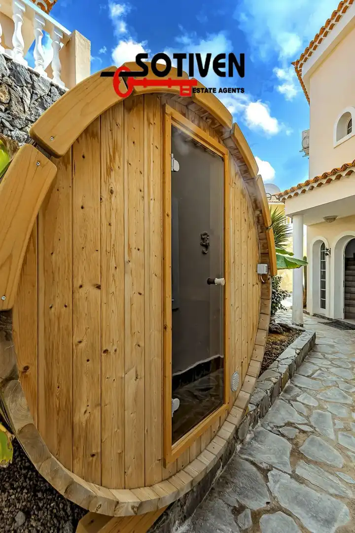 Villa con piscina in vendita a Callao Salvaje - Playa Paraíso, imagen 4
