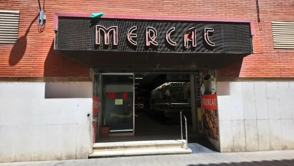 Local en venta en Pi I Margall, Centre