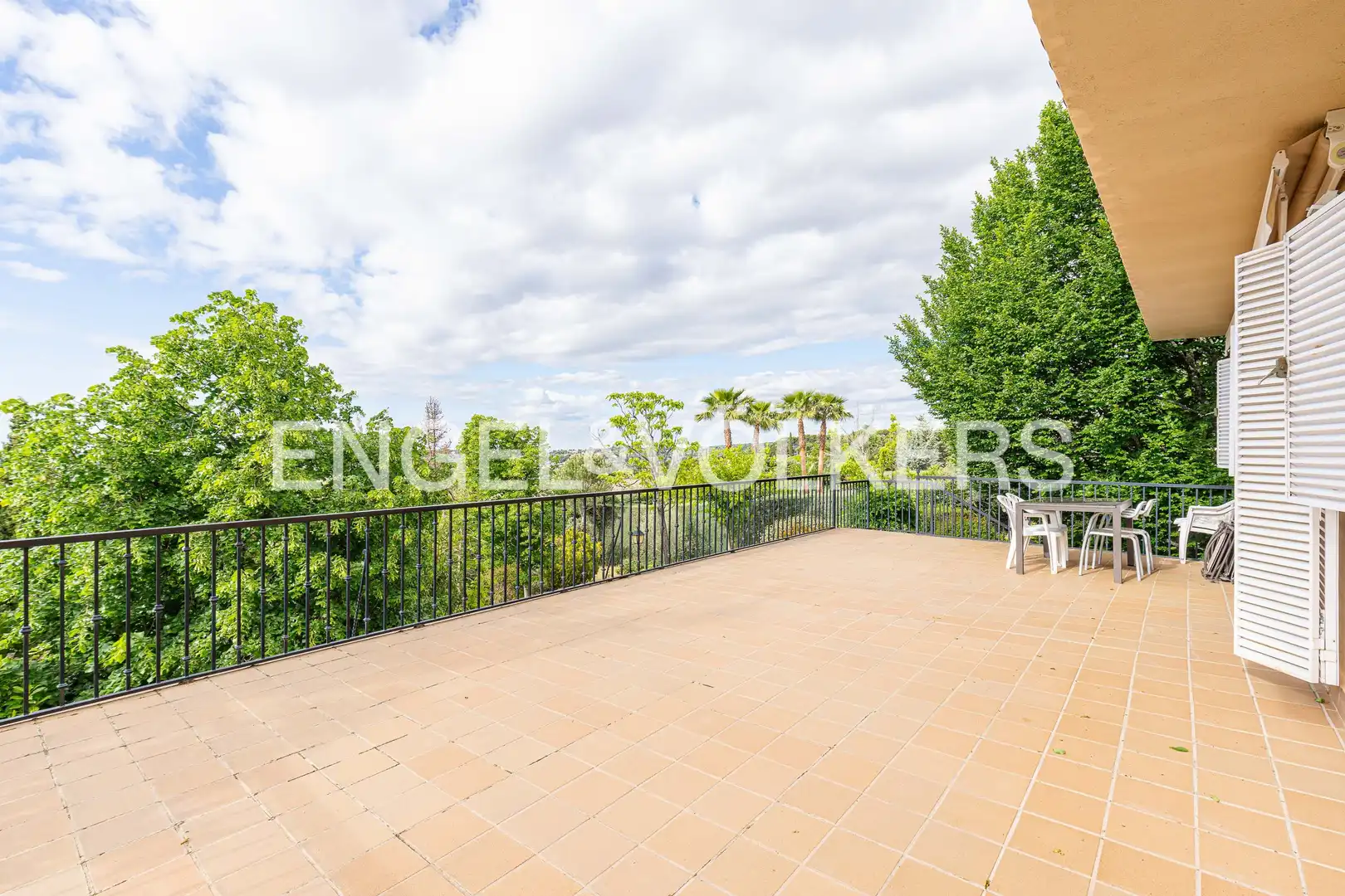 Terrassa de Casa o xalet en venda en Torrelodones amb Calefacció, Jardí privat i Terrassa