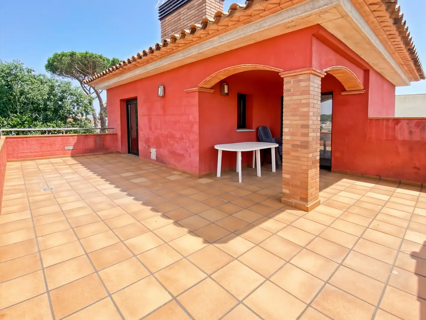 House with pool for sale in Riells, imagen 3