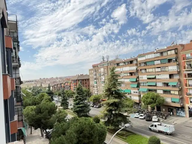 Piso de alquiler en Calle de Toledo, Acacias