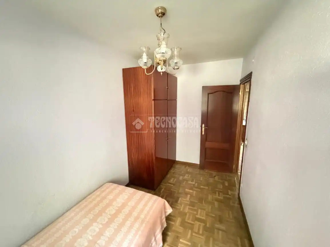 Bedroom of Flat for sale in Madrid  with Heating