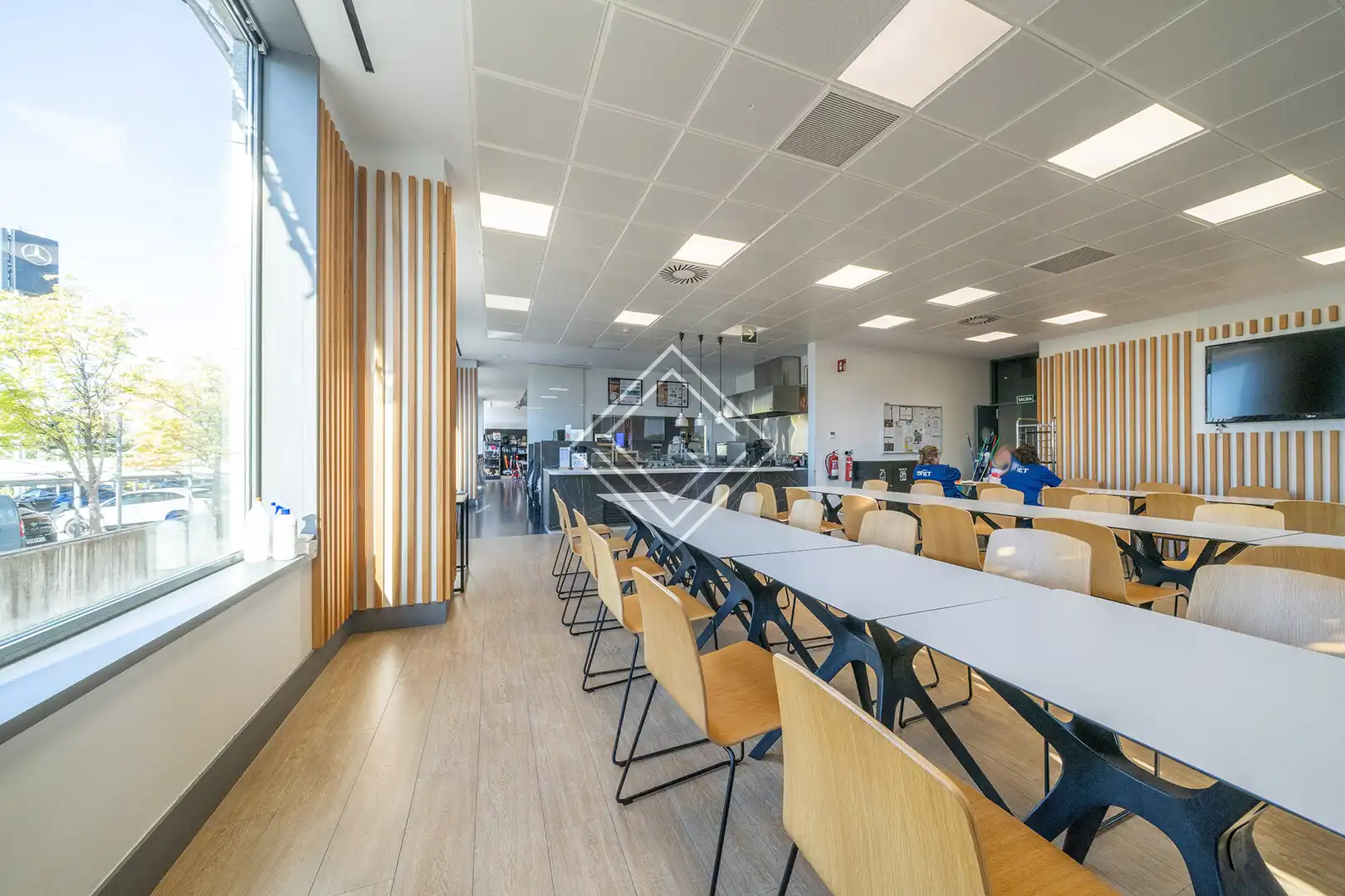Comedor de Oficina de alquiler en La Moraleja con Calefacción