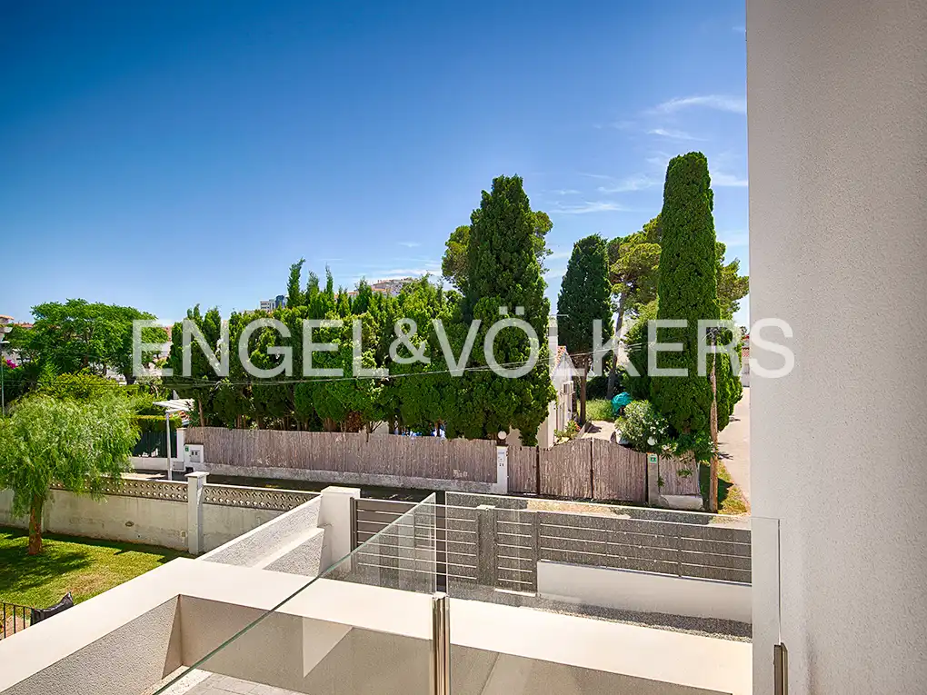 Casa pareada con terraza en venta en Carrer Requesens, imagen 19
