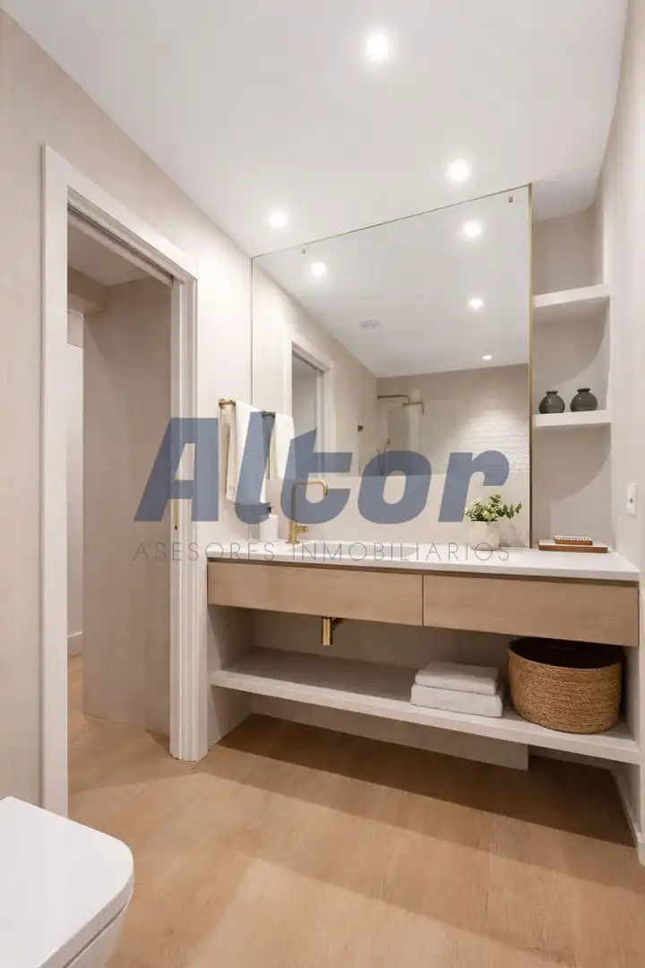 Piso en venta en HORTALEZA, Justicia - Chueca