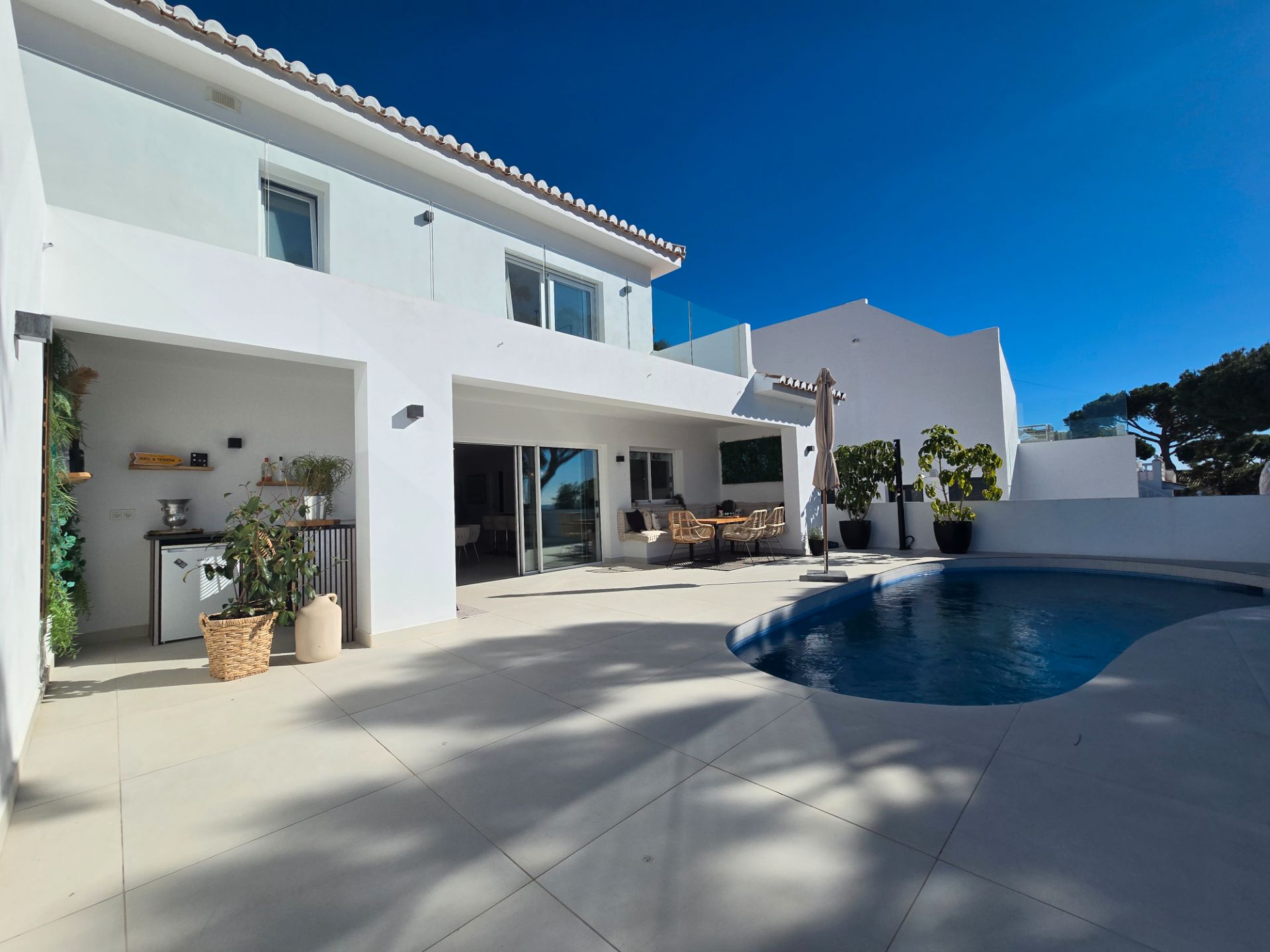 Vista exterior de Casa o xalet en venda en Mijas amb Aire condicionat, Calefacció i Jardí privat