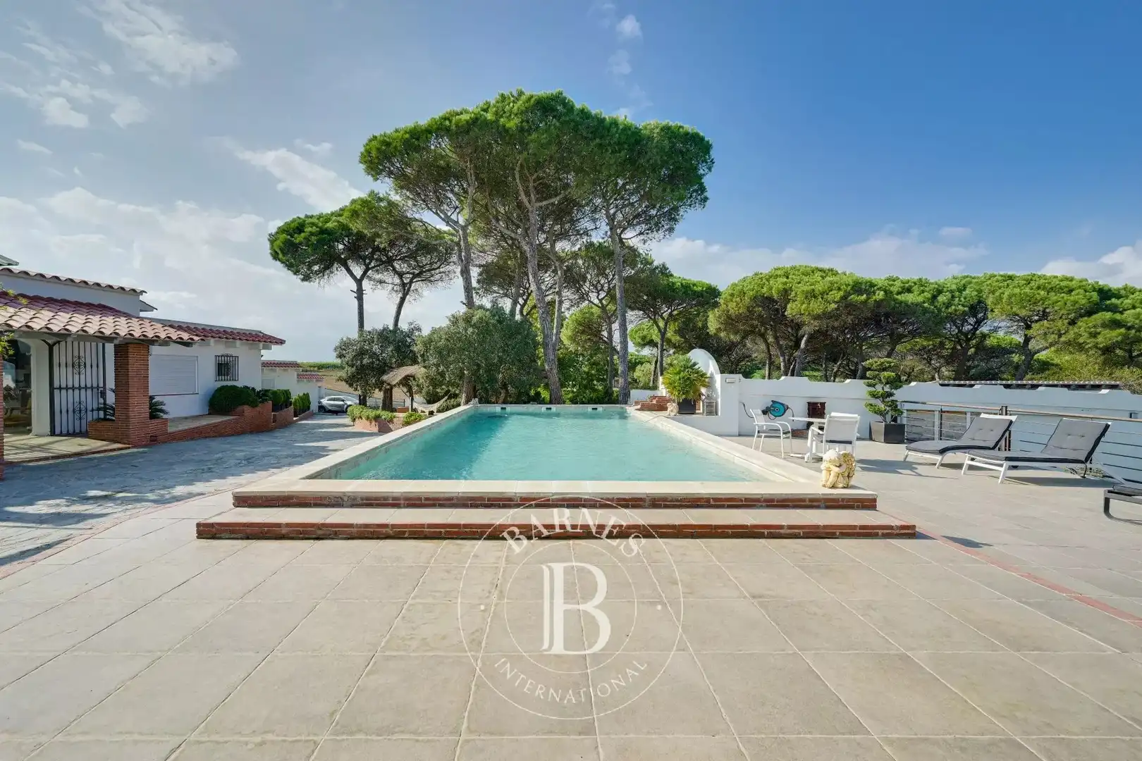 Country homes for sale in Montbarbat