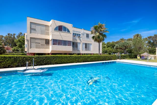 Piso en Venta en Calle Catalpa en Guadalmar