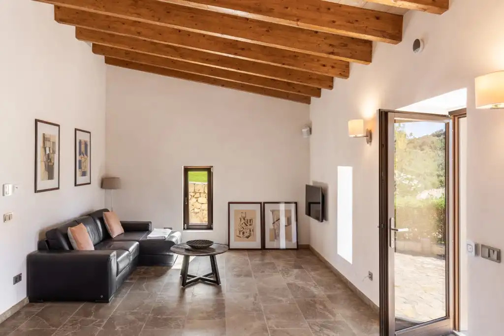 Sala de estar de Finca rústica en venta en Sineu con Aire acondicionado, Calefacción y Jardín privado