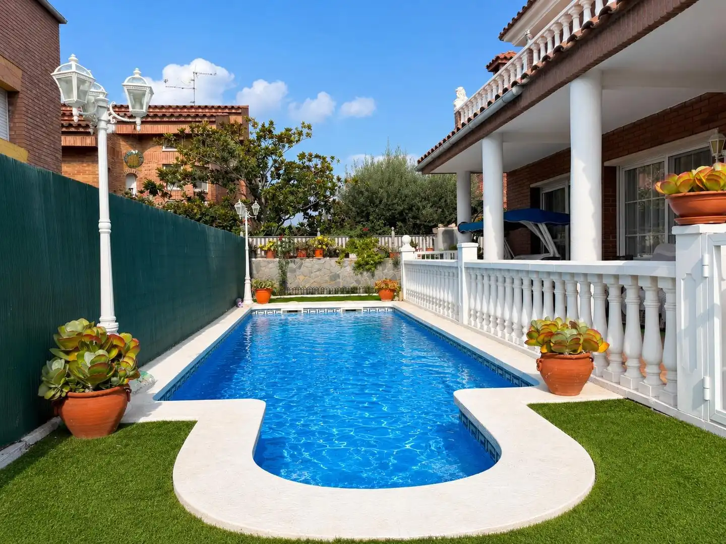 Swimming pool of Houses for sale in Reus  with Heating and Storage room