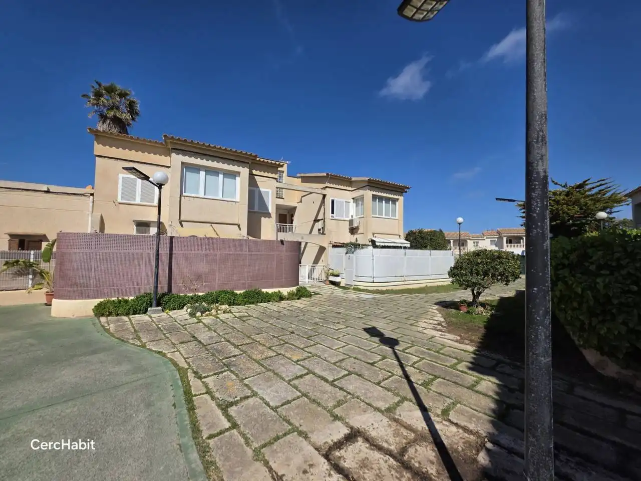 Vista exterior de Piso en venta en Llucmajor con Piscina comunitaria
