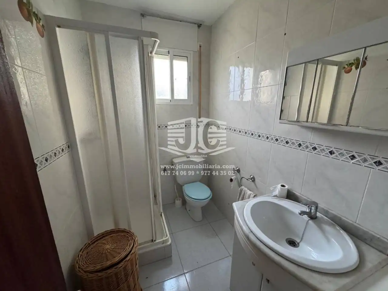 Bathroom of Houses for sale in Tortosa  with Air Conditioner, Private garden and Terrace