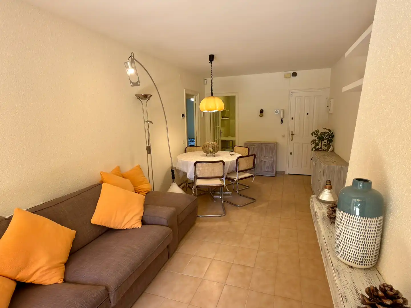 Wohnzimmer von Wohnungen zur Miete in Palafrugell mit Heizung, Privatgarten und Möbliert