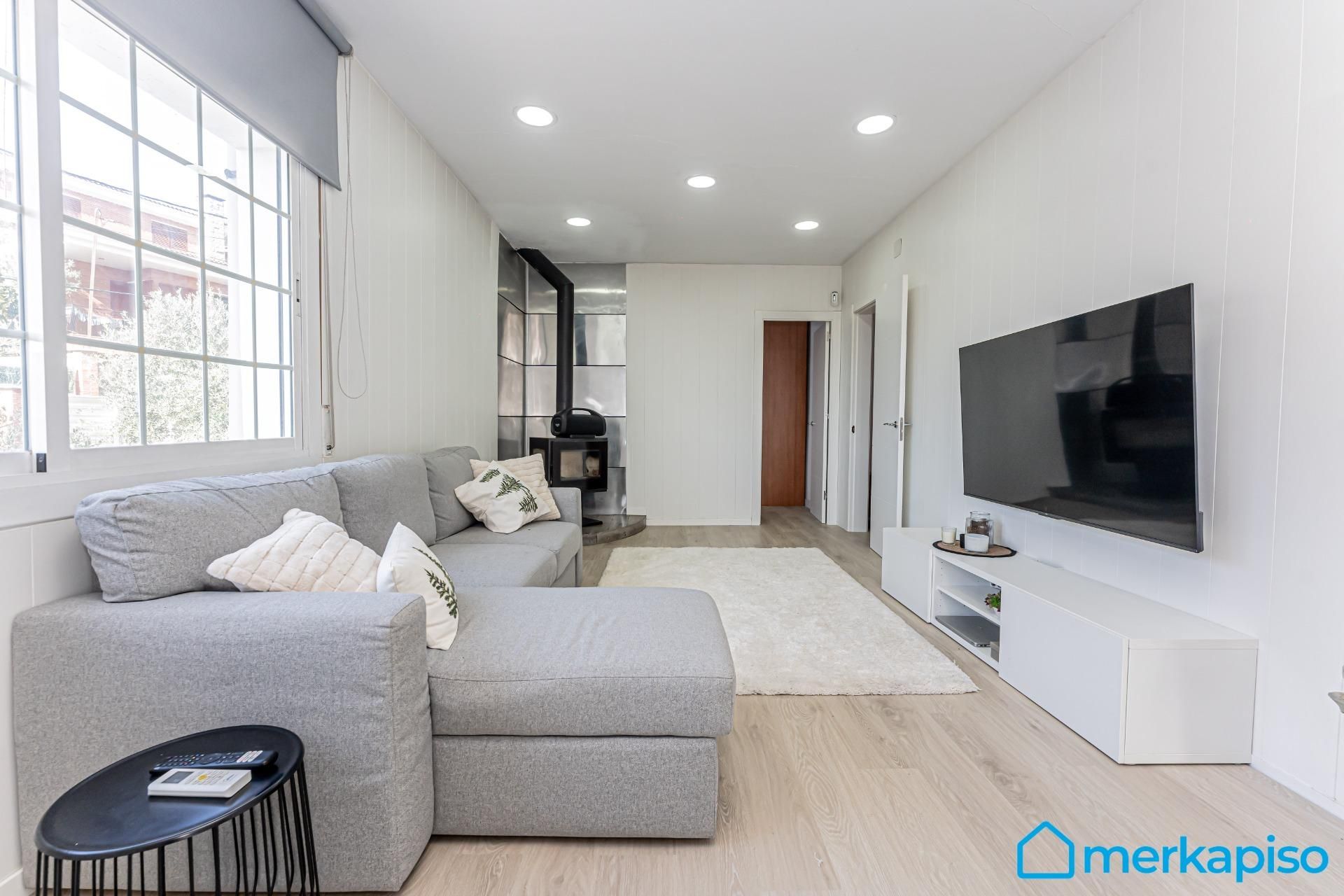 Sala de estar de Casa o chalet en venta en Viladecans con Piscina comunitaria