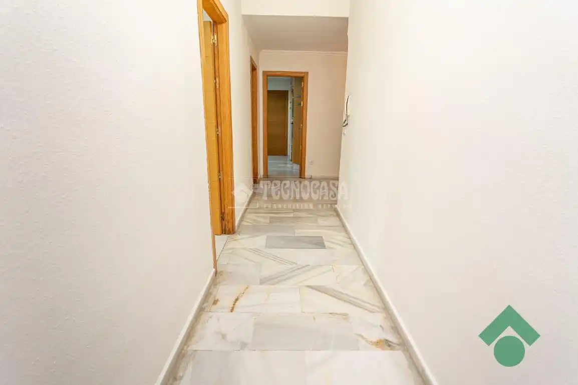 Flat for sale in Algeciras