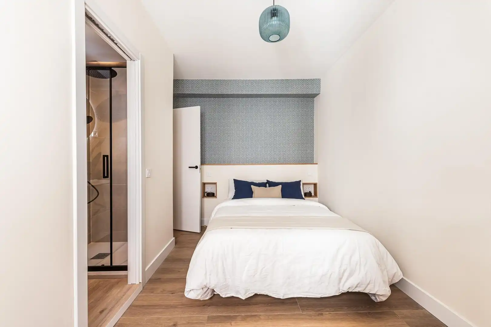 Schlafzimmer von Wohnung zum Verkauf in Madrid mit Klimaanlage, Heizung und Möbliert