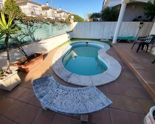 Piscina de Casa adosada en venda en Maçanet de la Selva amb Piscina