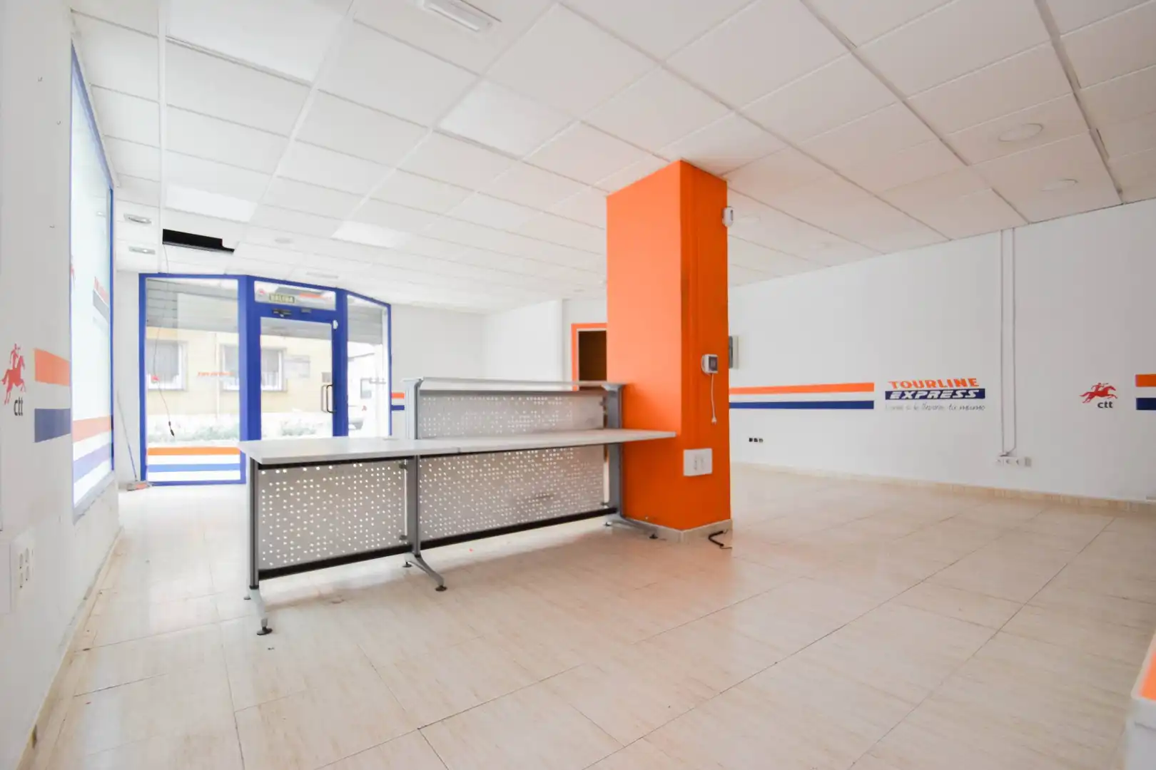 Locale commerciale in vendita a San Antón, imagen 9