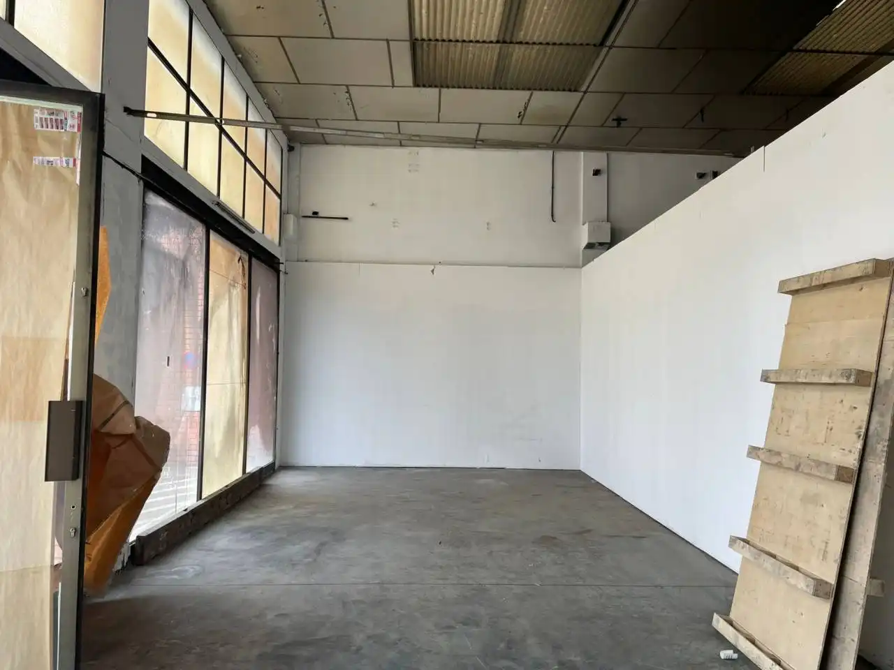 Nave industrial de alquiler en Vic con Alarma