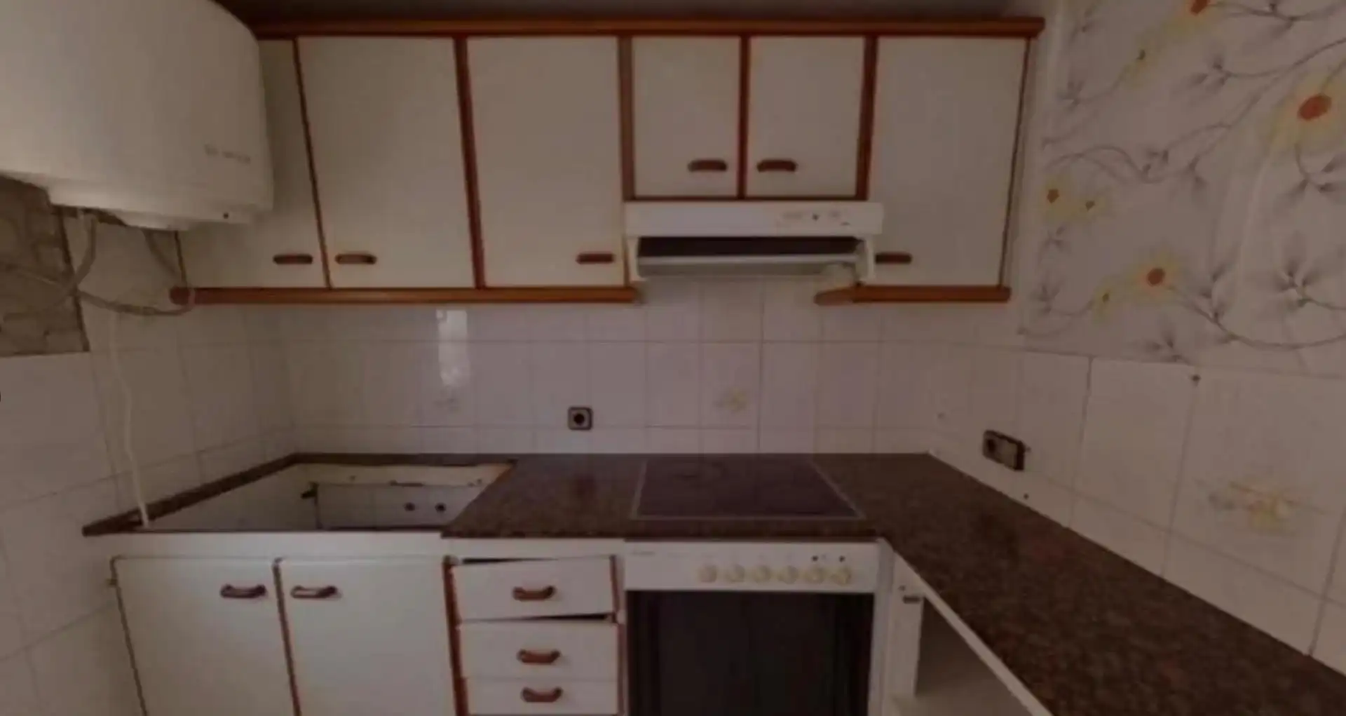 Kitchen of Flat for sale in Badalona