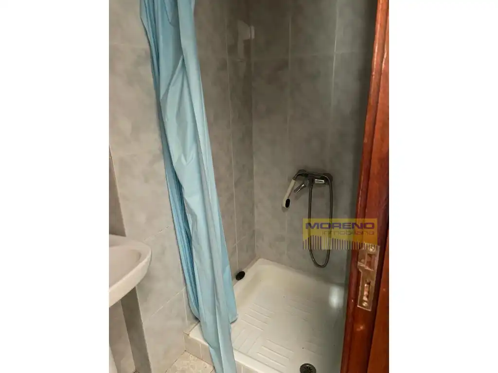 Pis en venda a Samos