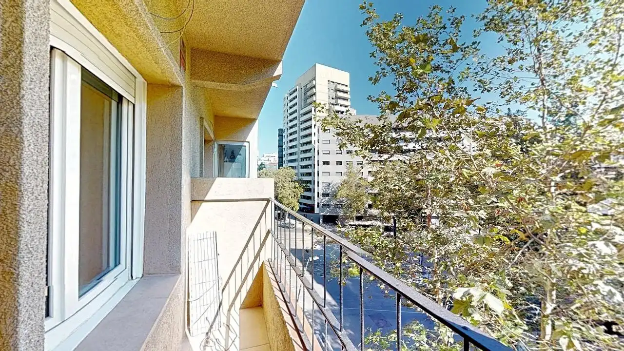 Flat with terrace for sale in Calle BAC DE RODA